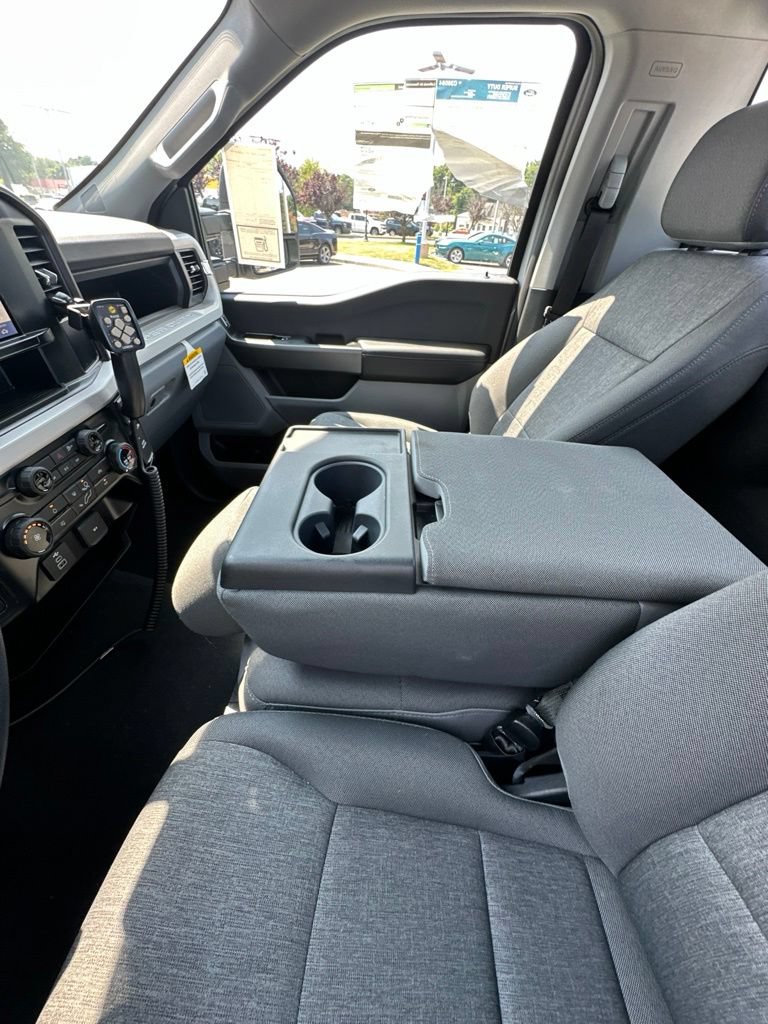 New 2026 Ford F250 XL w/ STX Appearance Package AWD/4WD image 8