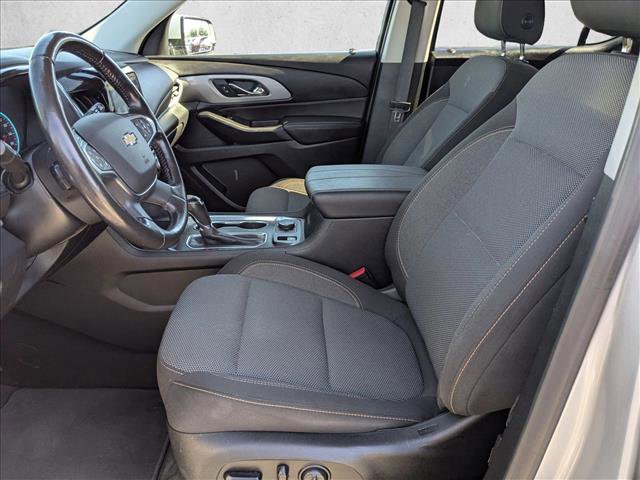 Used 2020 Chevrolet Traverse LT w/ Driver Confidence II Package image 15