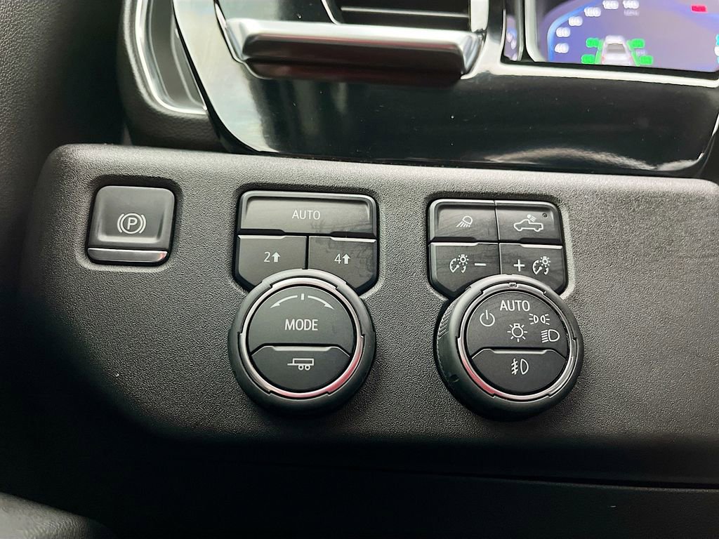 Used 2024 Chevrolet Silverado 1500 LTZ w/ LTZ Convenience Package II image 10