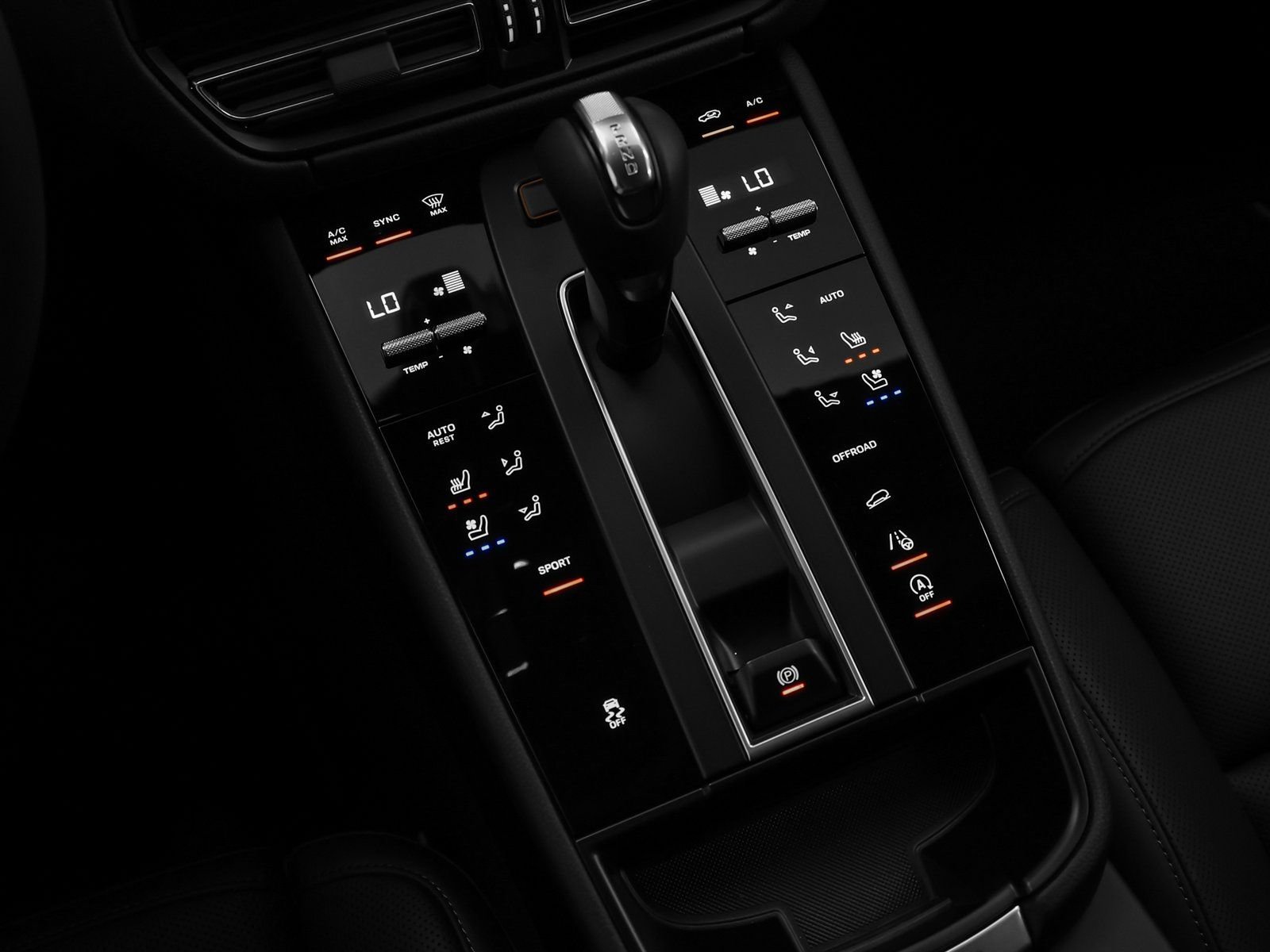 Certified 2026 Porsche Macan AWD/4WD image 31