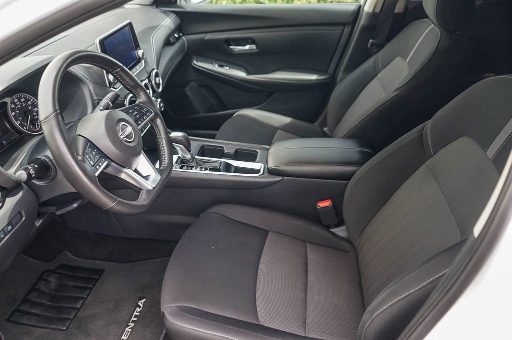 Used 2025 Nissan Sentra SV w/ All-Weather Package image 17