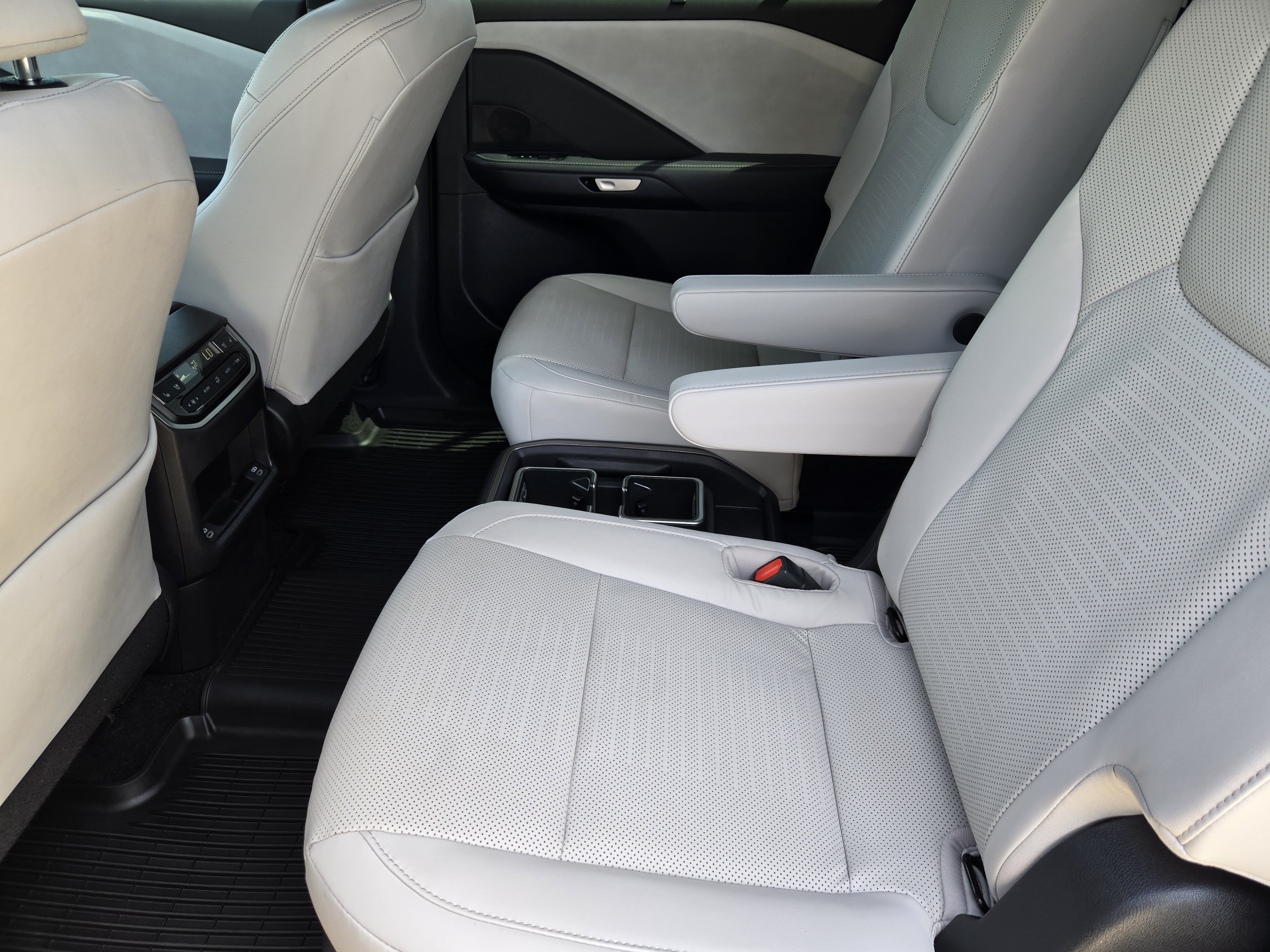 Used 2025 Lexus TX 350 AWD w/ Technology Package image 36