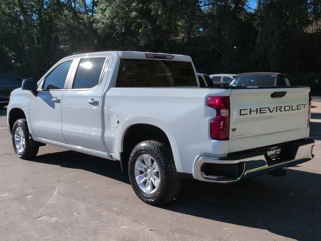 Used 2024 Chevrolet Silverado 1500 LT RWD image 7