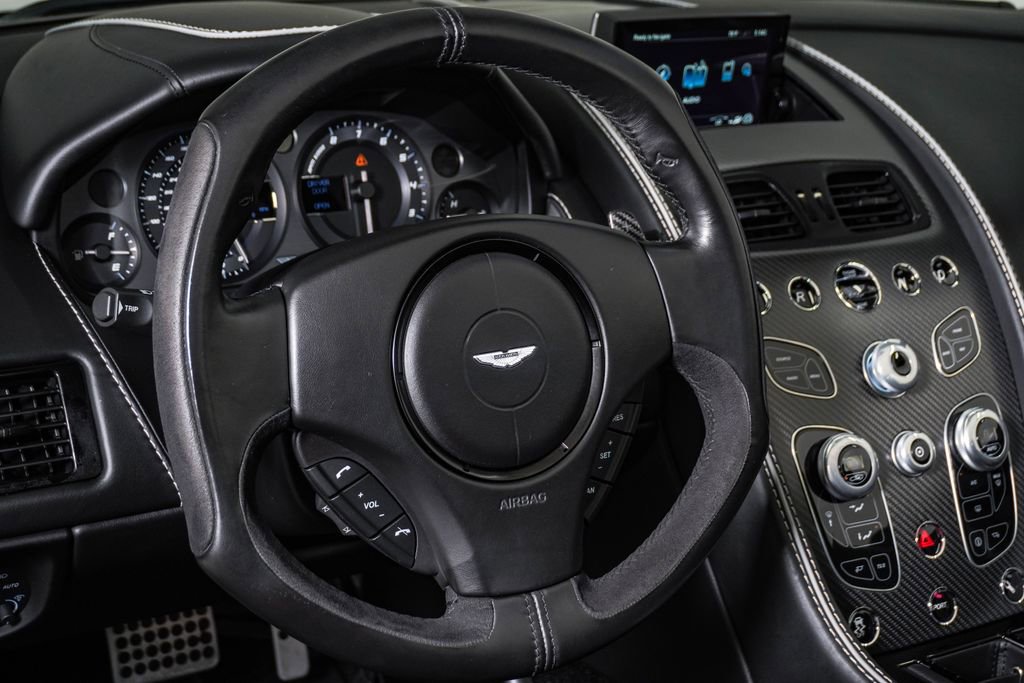 Used 2016 Aston Martin DB9 GT RWD image 28