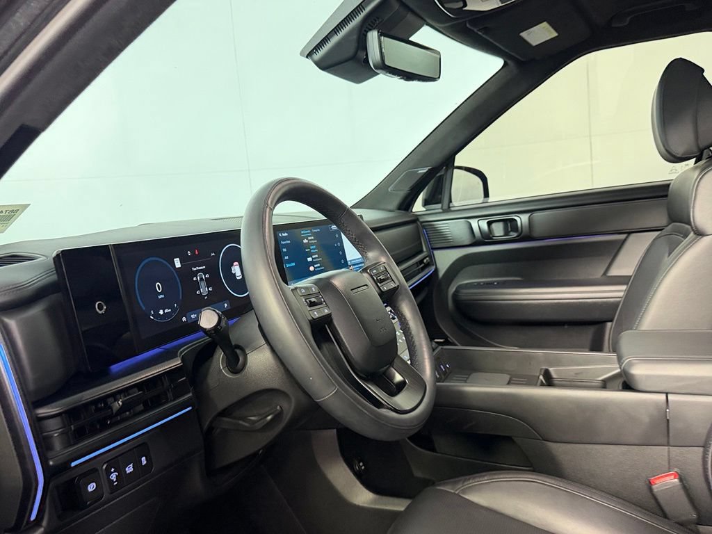 Used 2025 Hyundai Santa Fe Calligraphy AWD/4WD image 24