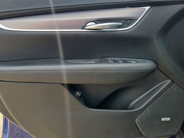 Certified 2024 Cadillac XT5 Luxury w/ LPO, Floor Liner Package AWD/4WD image 9