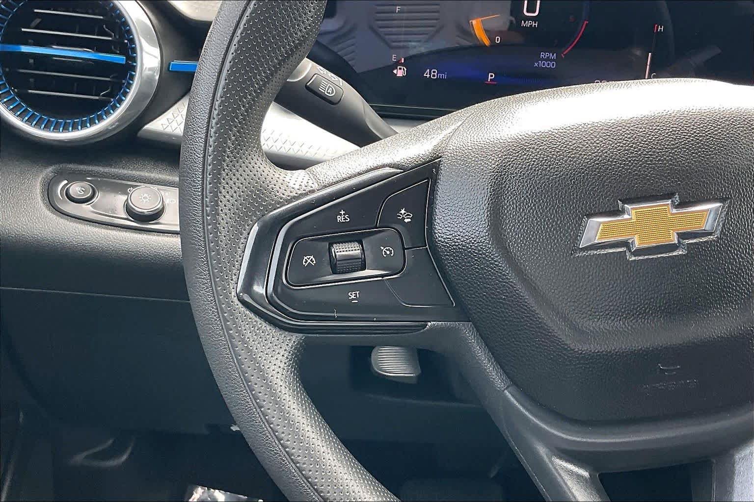 Used 2024 Chevrolet Trax LT FWD image 23