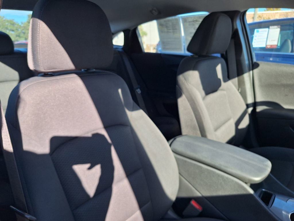 Used 2024 Chevrolet Malibu LT image 27