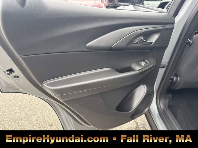 Used 2025 Chevrolet TrailBlazer LT image 16