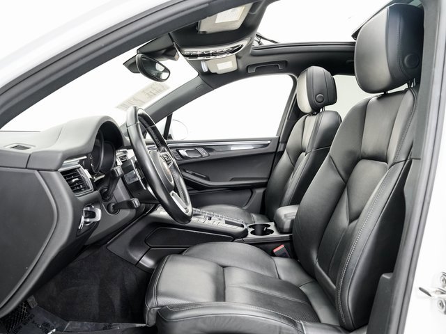 Used 2017 Porsche Macan image 8