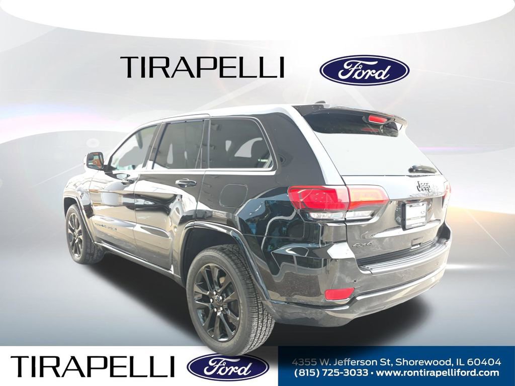 Used 2018 Jeep Grand Cherokee Altitude image 2