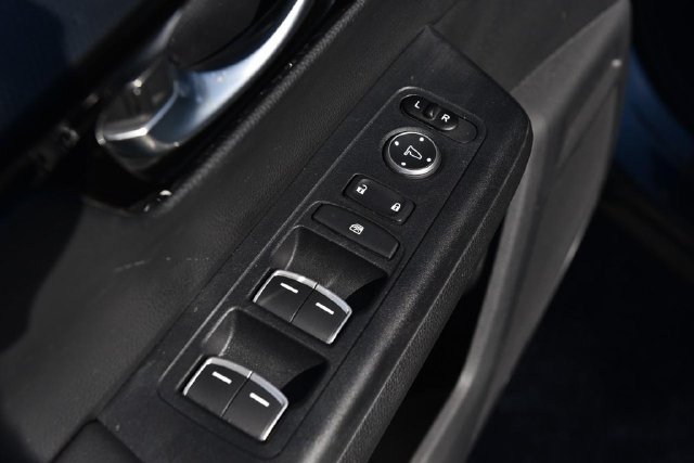 Used 2024 Honda CR-V EX-L image 8