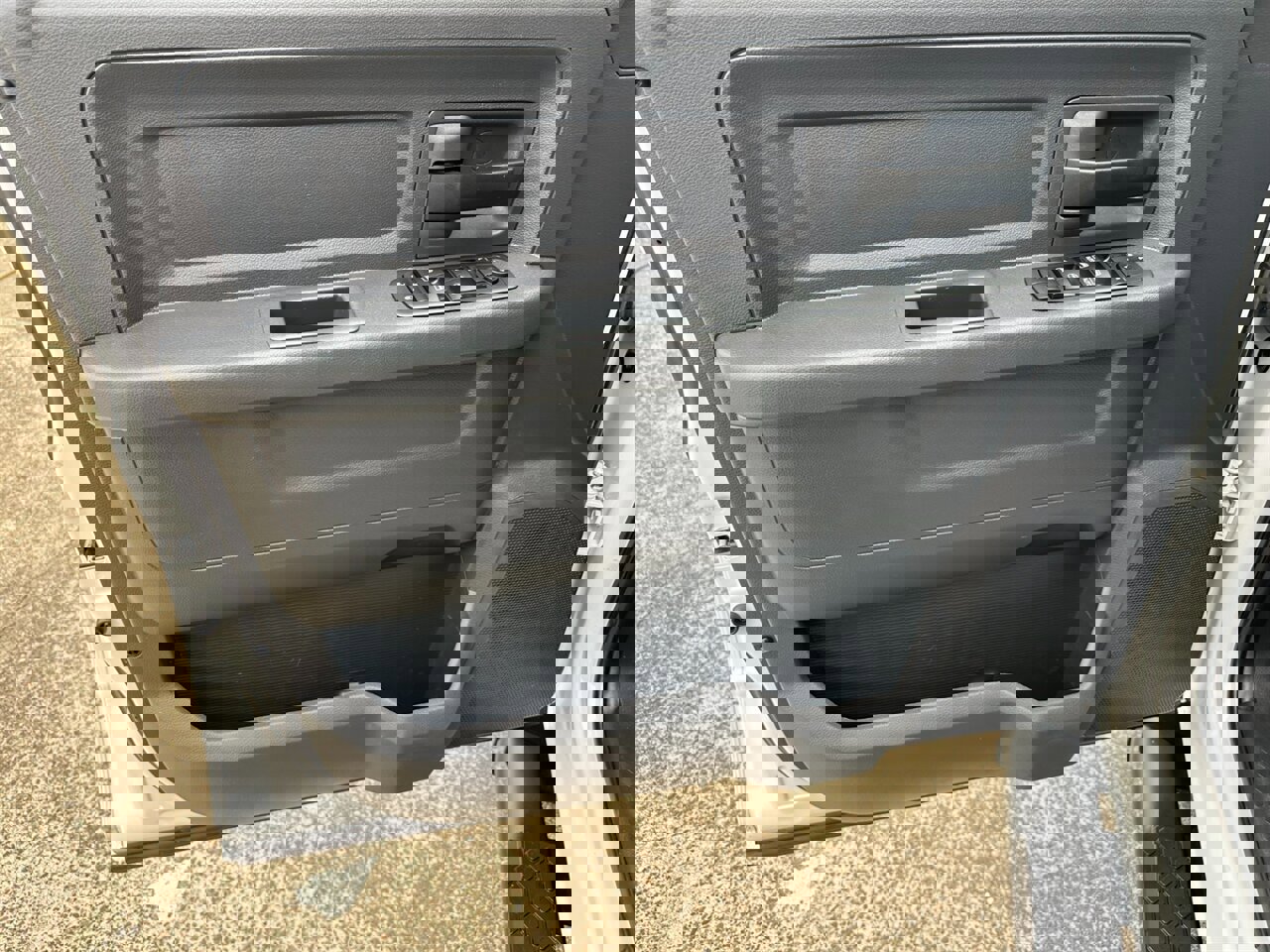 Used 2012 RAM 3500 ST w/ Chrome Appearance Group image 12