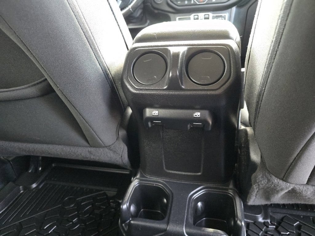 Used 2021 Jeep Wrangler Unlimited Sport AWD/4WD image 21