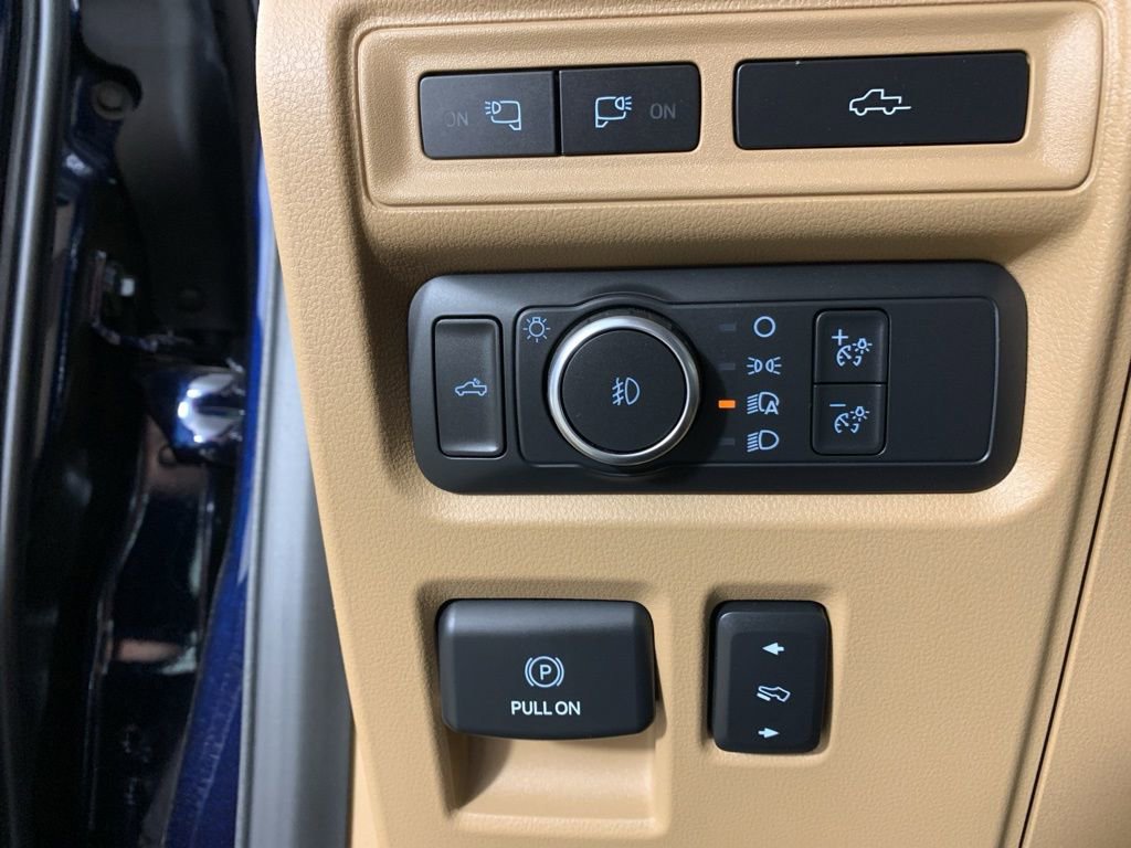 Used 2022 Ford F150 Lariat w/ Equipment Group 502A High image 18