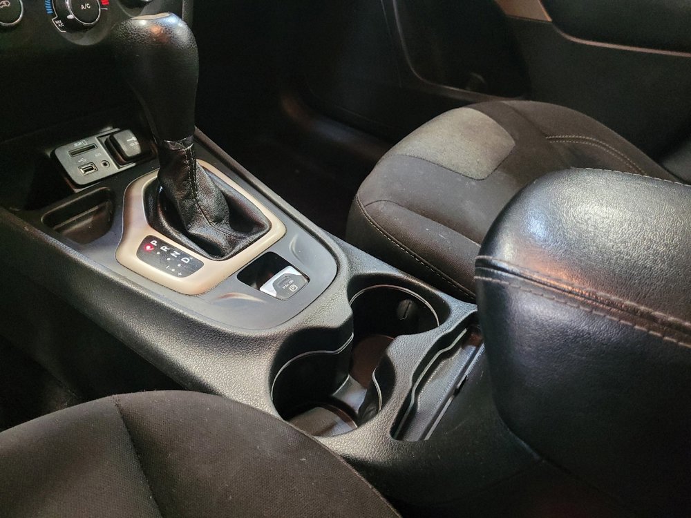 Used 2018 Jeep Cherokee Latitude image 26