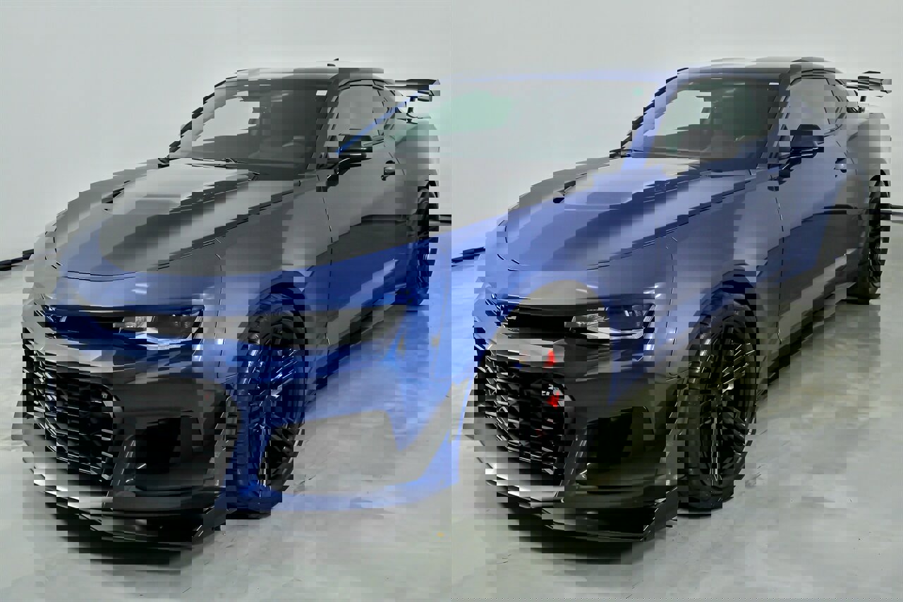 Used 2021 Chevrolet Camaro ZL1 image 6