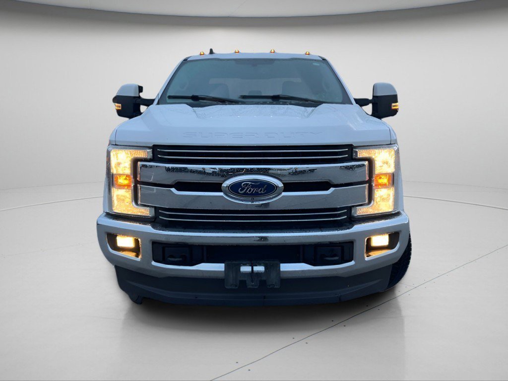 Used 2019 Ford F350 Lariat w/ Lariat Value Package image 17