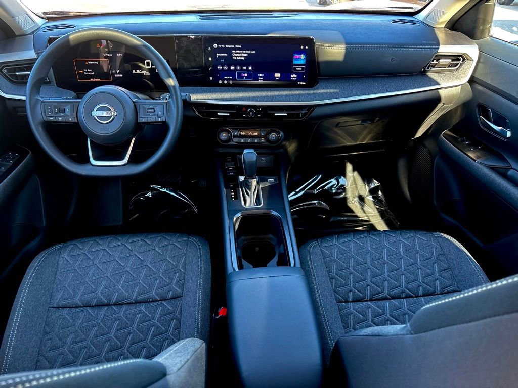 New 2026 Nissan Kicks SV w/ SV Premium Package FWD image 10