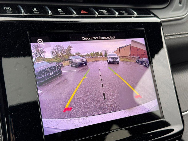 Used 2023 Jeep Grand Cherokee L Laredo image 23