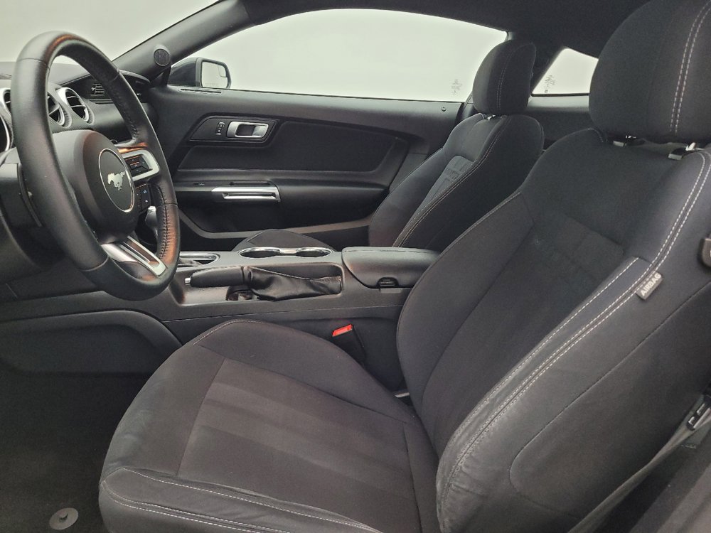 Used 2020 Ford Mustang Coupe RWD image 17