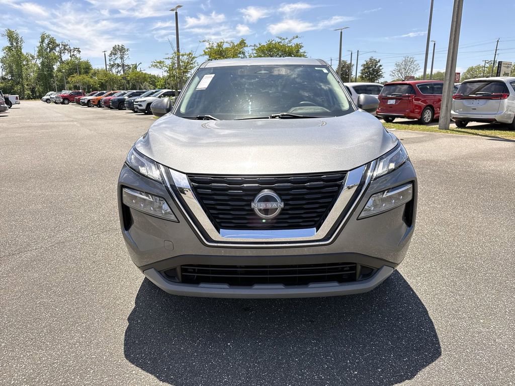 Used 2023 Nissan Rogue SV FWD image 8