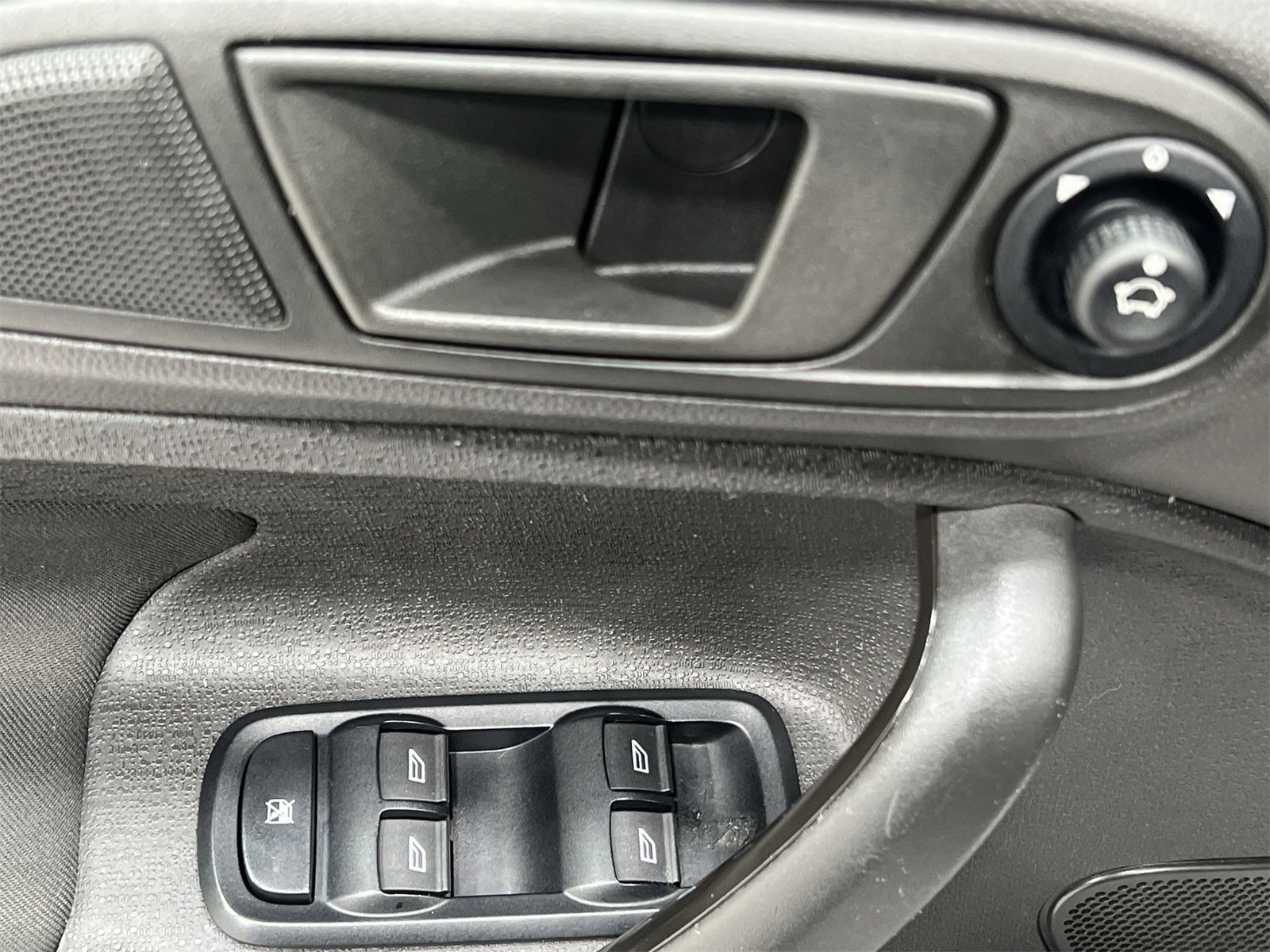 Used 2019 Ford Fiesta SE image 13