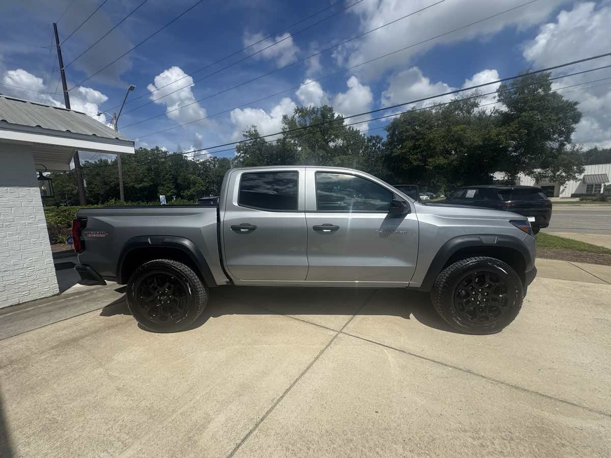 Used 2026 Chevrolet Colorado Trail Boss AWD/4WD image 5