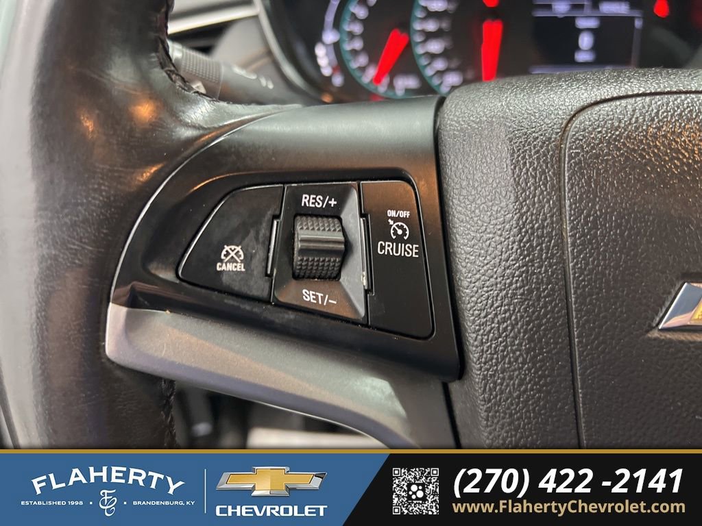 Used 2020 Chevrolet Trax LT w/ LT Convenience Package image 24
