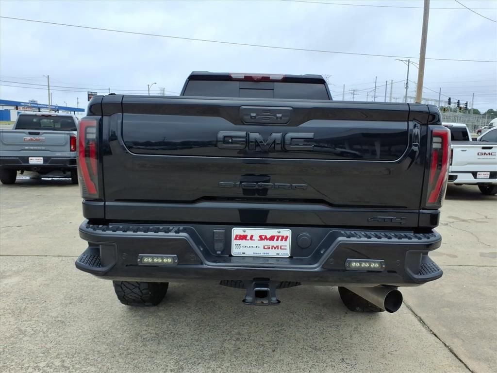 Used 2024 GMC Sierra 2500 AT4 w/ AT4 Premium Plus Package image 6