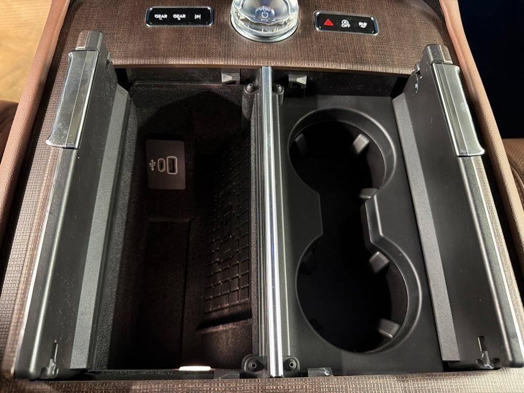 New 2026 Lincoln Navigator Reserve AWD/4WD image 17