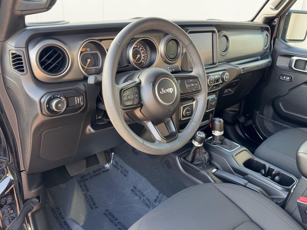 Used 2023 Jeep Wrangler Sport AWD/4WD image 4