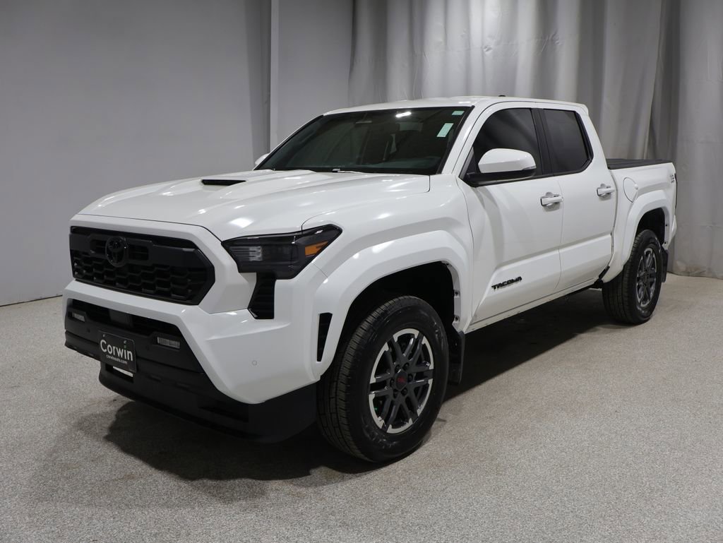 Used 2026 Toyota Tacoma TRD Sport w/ TRD Sport Upgrade Package AWD/4WD image 7
