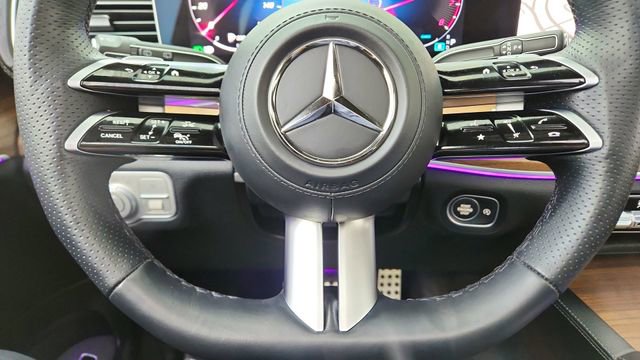 Used 2025 Mercedes-Benz GLS 450 4MATIC image 44