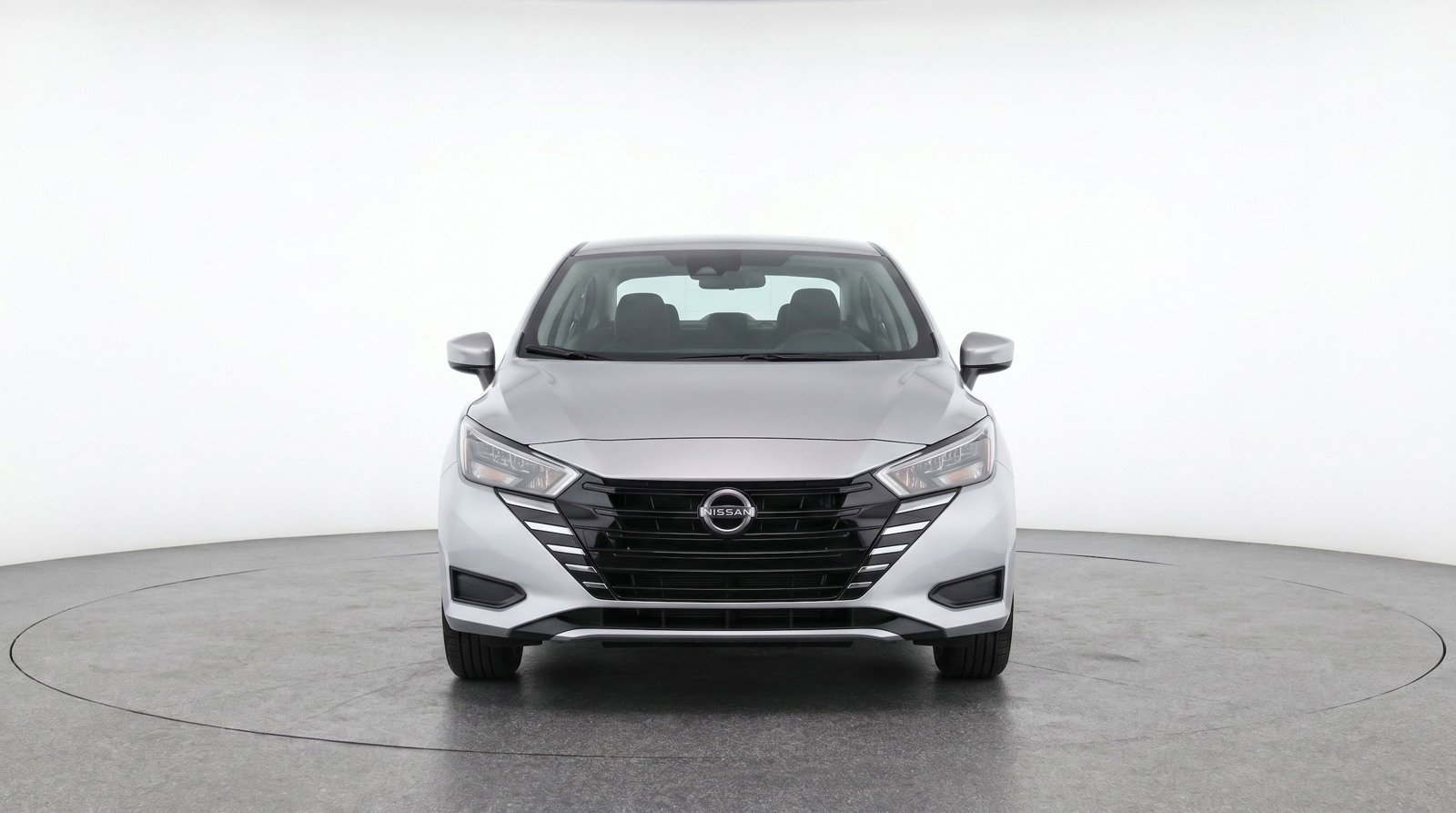 Used 2025 Nissan Versa SV FWD image 2