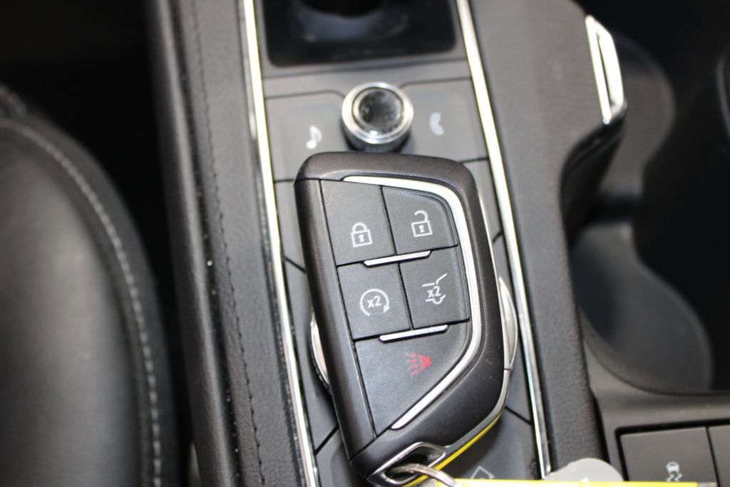 Used 2024 Cadillac XT4 Premium Luxury image 44