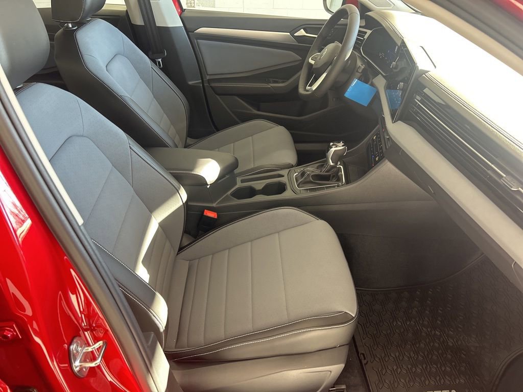 New 2026 Volkswagen Jetta SE image 29
