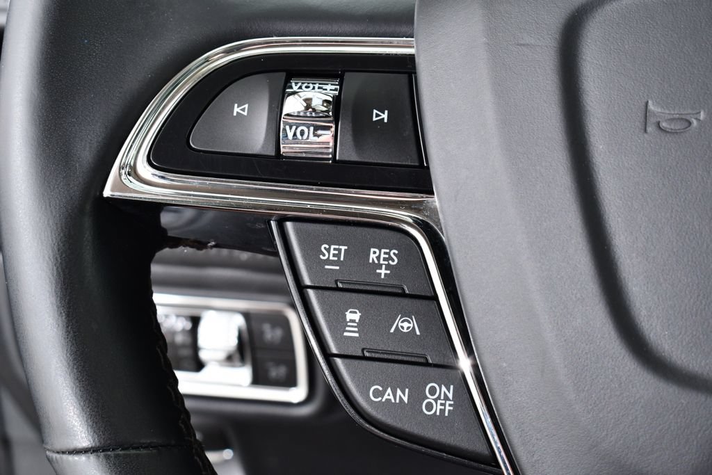 Used 2023 Lincoln Nautilus Reserve w/ Equipment Group 202A AWD/4WD image 32
