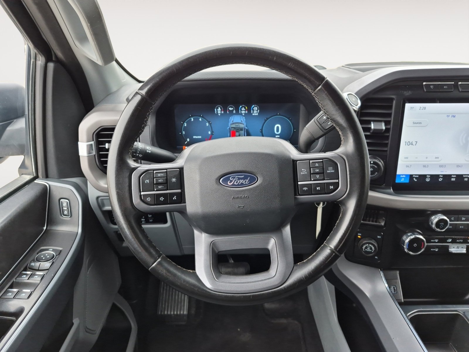 Used 2024 Ford F150 XLT w/ Mobile Office Package image 13