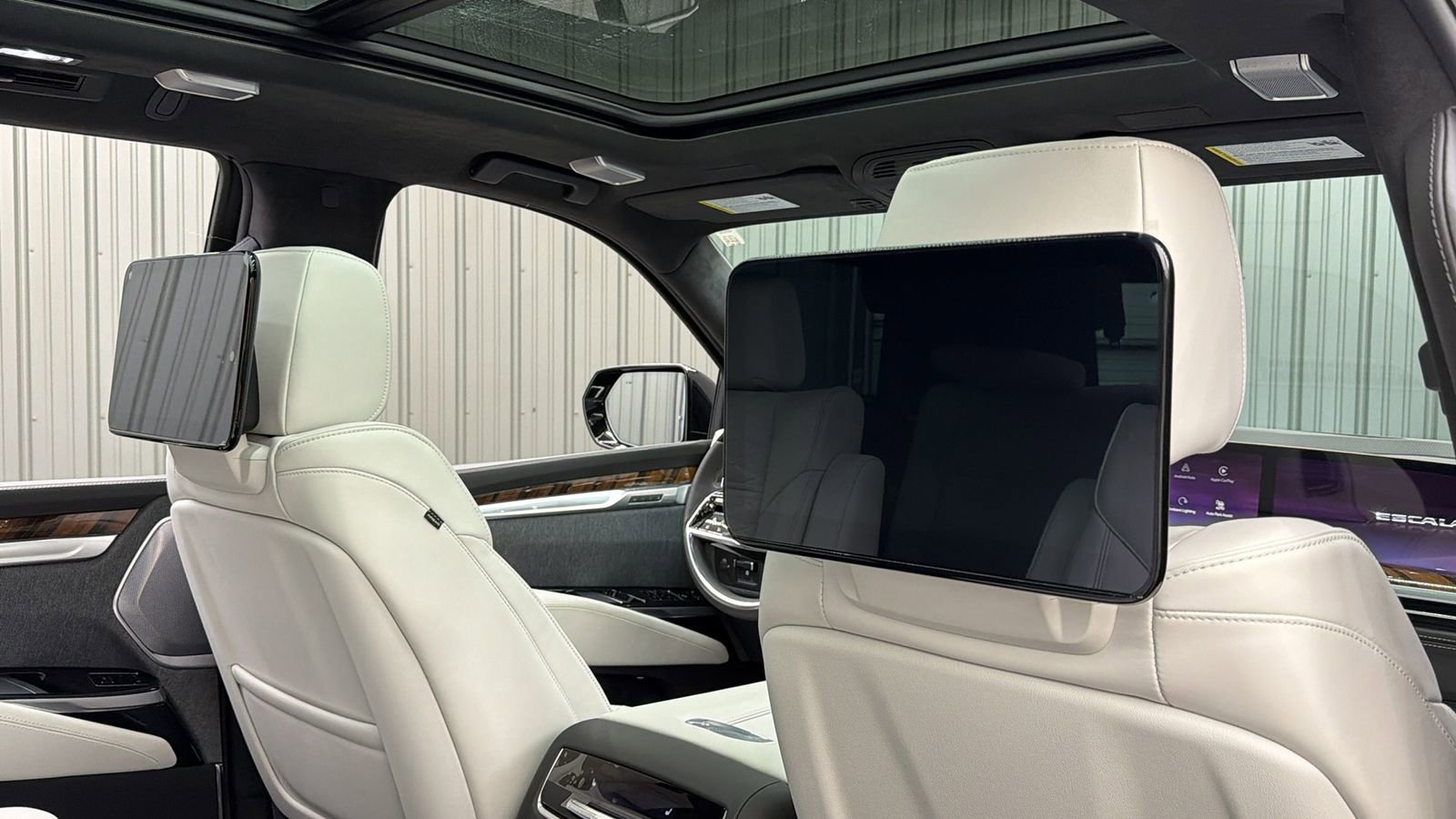 Used 2026 Cadillac Escalade Platinum Sport AWD/4WD image 40