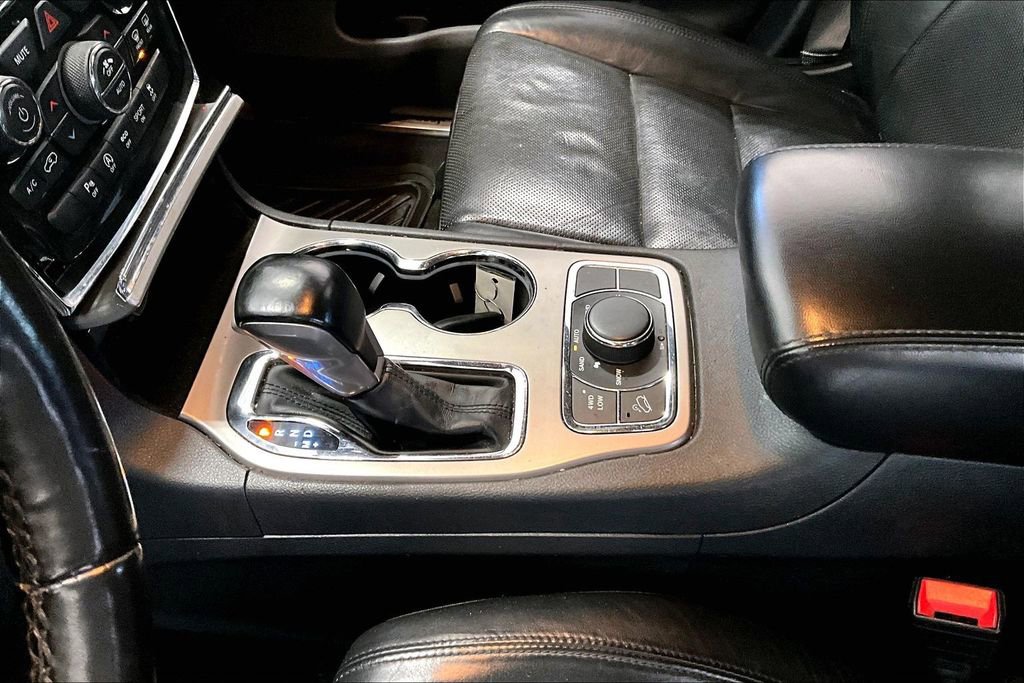 Used 2021 Jeep Grand Cherokee Limited w/ Luxury Group II image 18