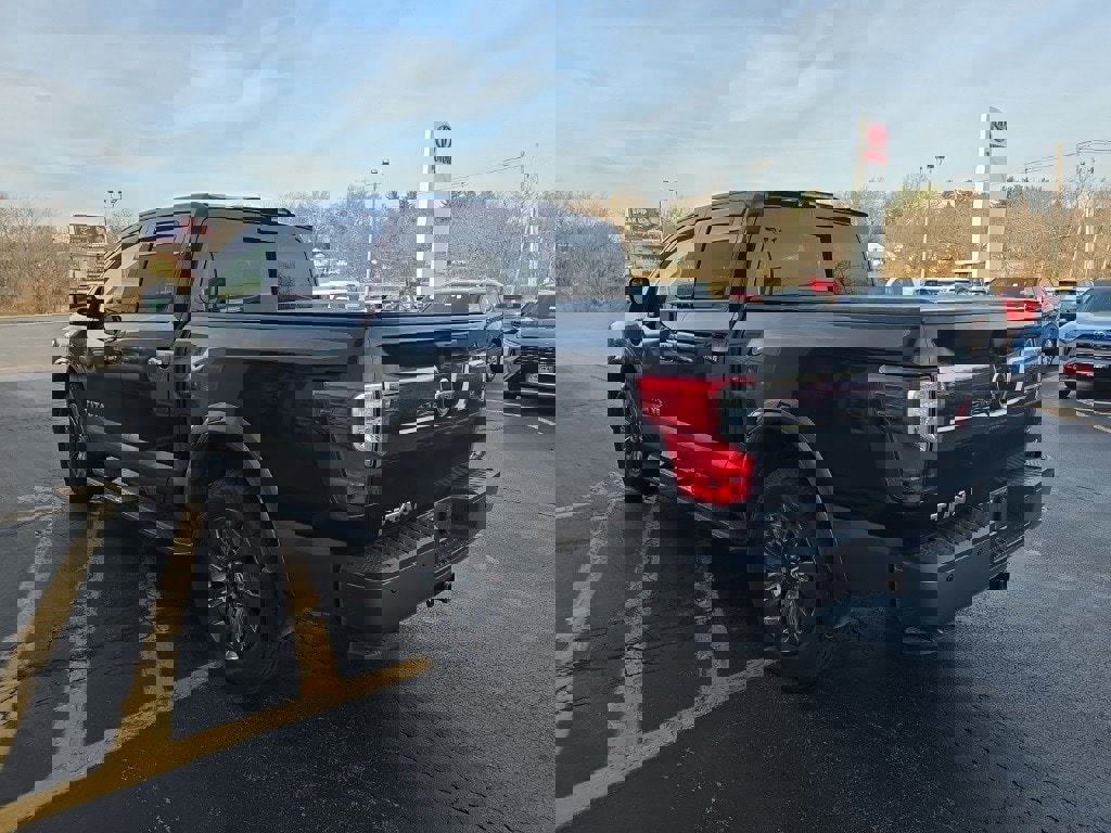 Used 2019 Nissan Titan Platinum Reserve w/ Platinum Utility Package image 9