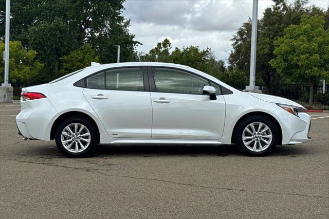 Certified 2023 Toyota Corolla LE w/ LE Convenience Package AWD/4WD image 3
