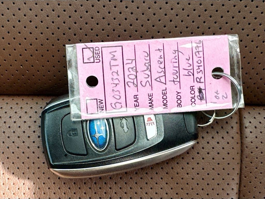 Used 2024 Subaru Ascent Touring AWD/4WD image 39