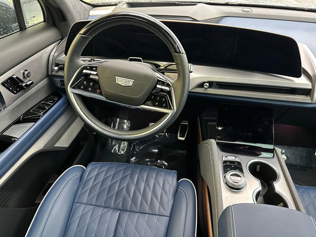 Used 2026 Cadillac Vistiq Premium Luxury image 18