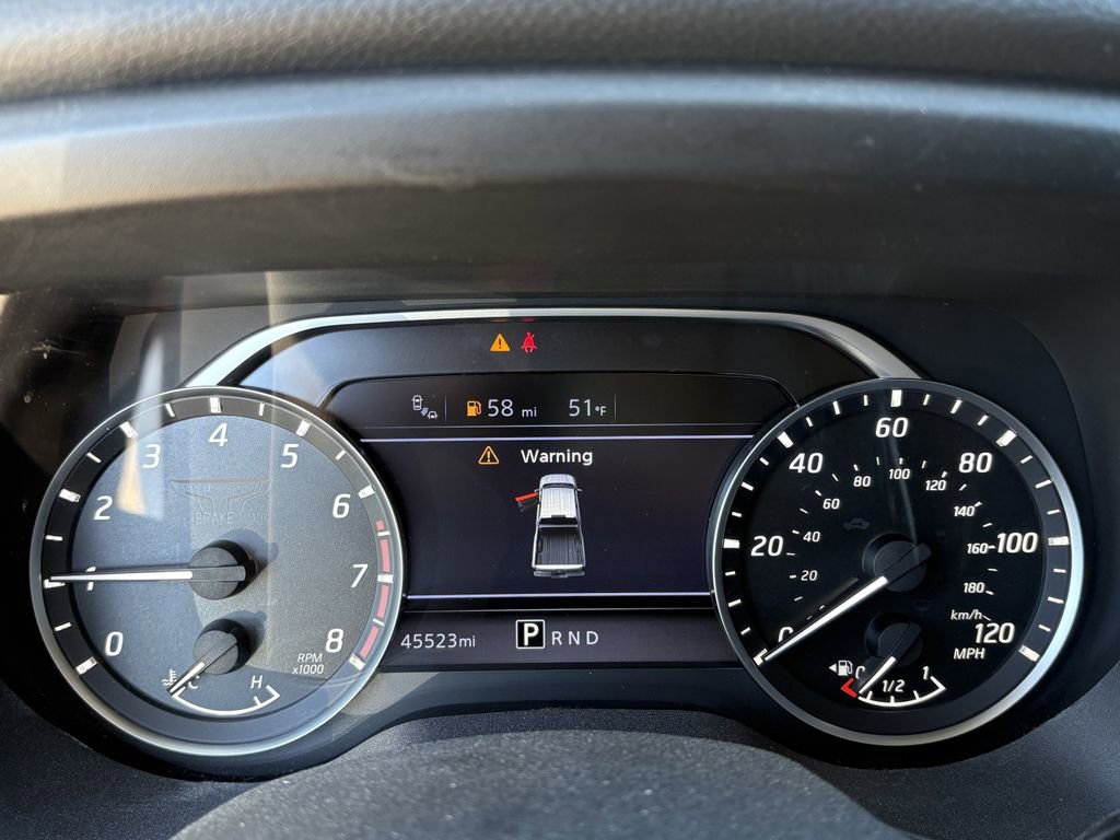 Used 2022 Nissan Titan SV image 27