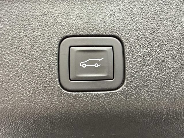 Certified 2026 Cadillac Escalade ESV Platinum Sport AWD/4WD image 28