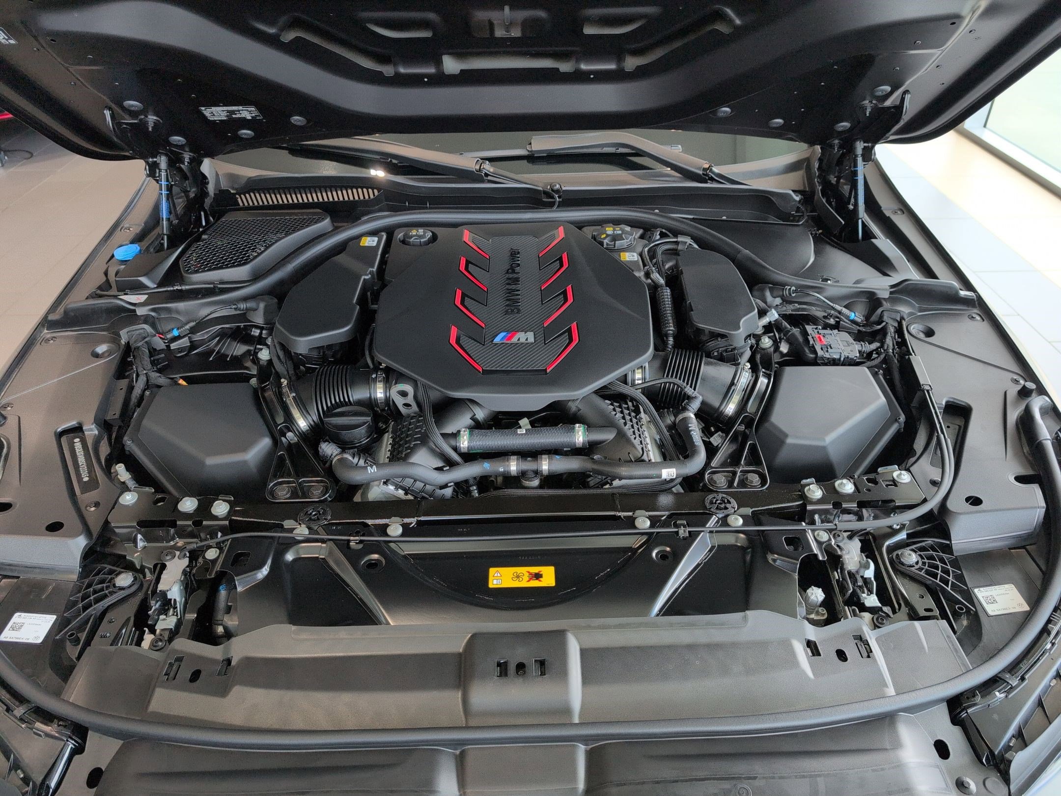 Used 2025 BMW M5 Touring w/ Executive Package image 34