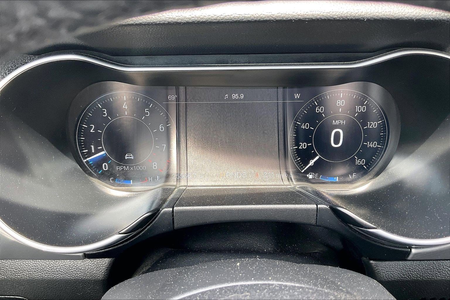 Used 2022 Ford Mustang GT Premium w/ Equipment Group 401A RWD image 17