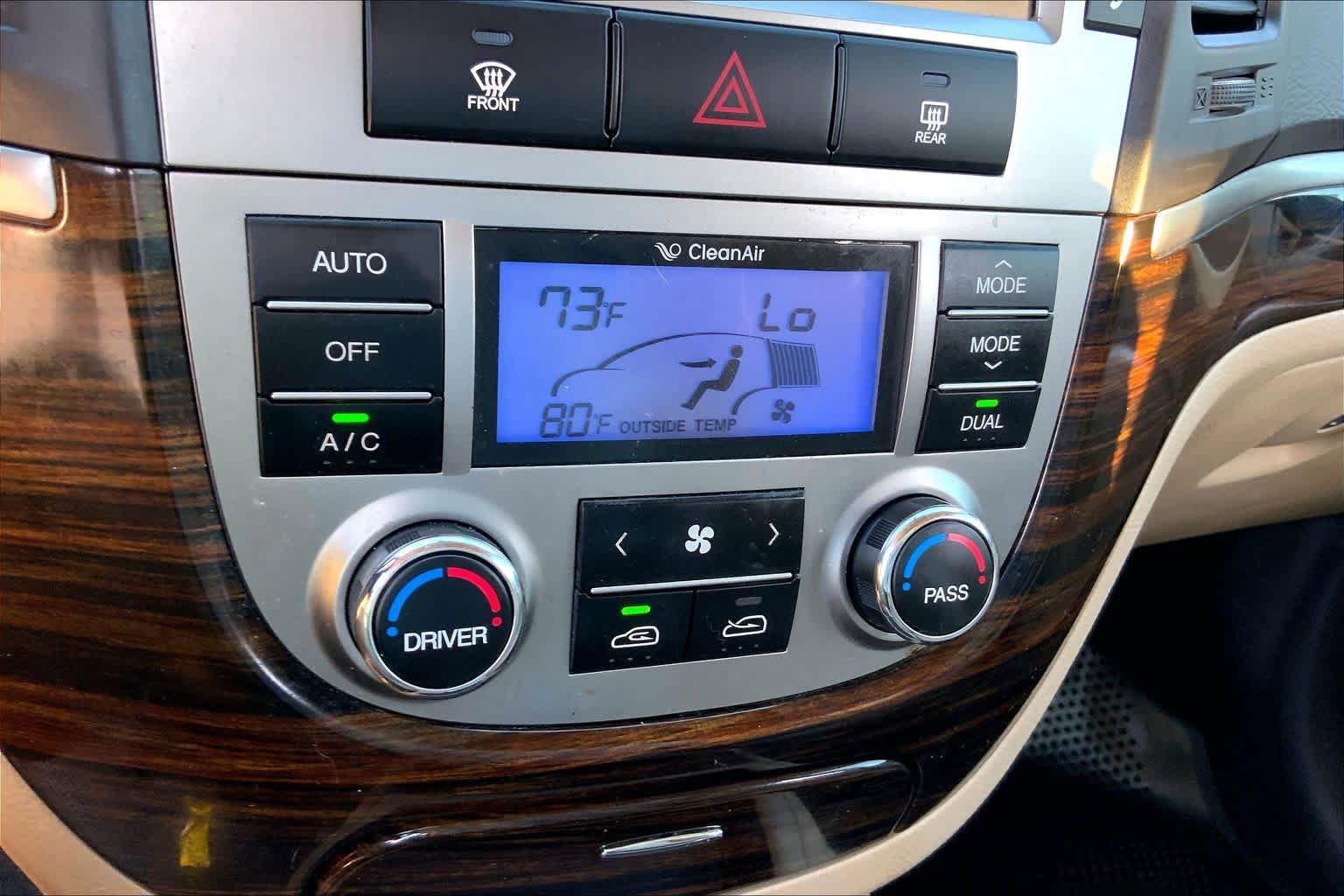 Used 2012 Hyundai Santa Fe Limited w/ Navigation Pkg 4 FWD image 30